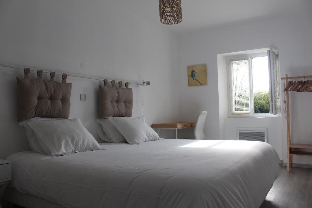 Photo of Bedroom in Oloron-Sainte-Marie