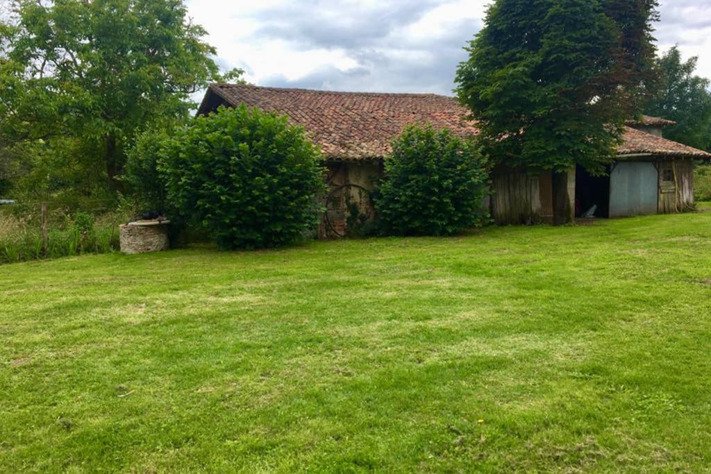 Photo of Buildings in Saint-Aigulin