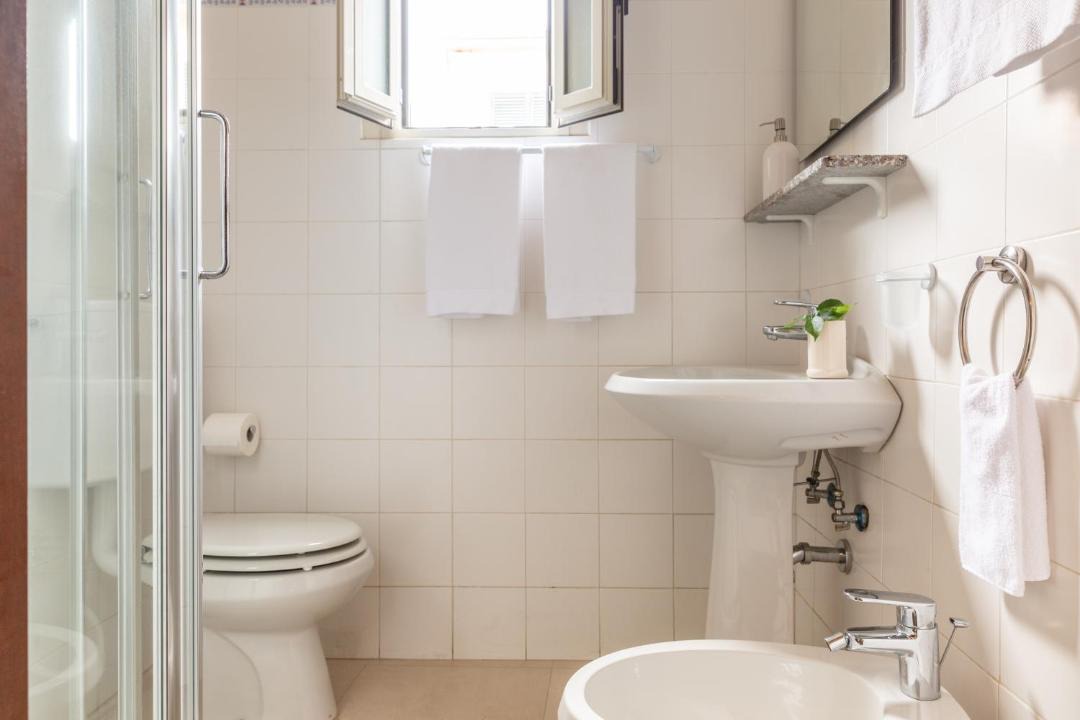 Photo of Bathroom in Saline Sadun