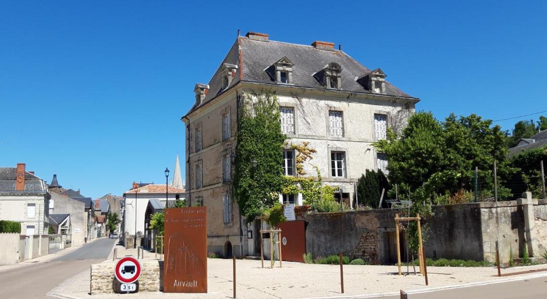 Photo of Buildings in Airvault