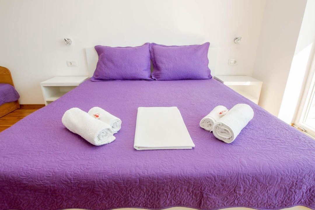 Photo of Bedroom in Brist