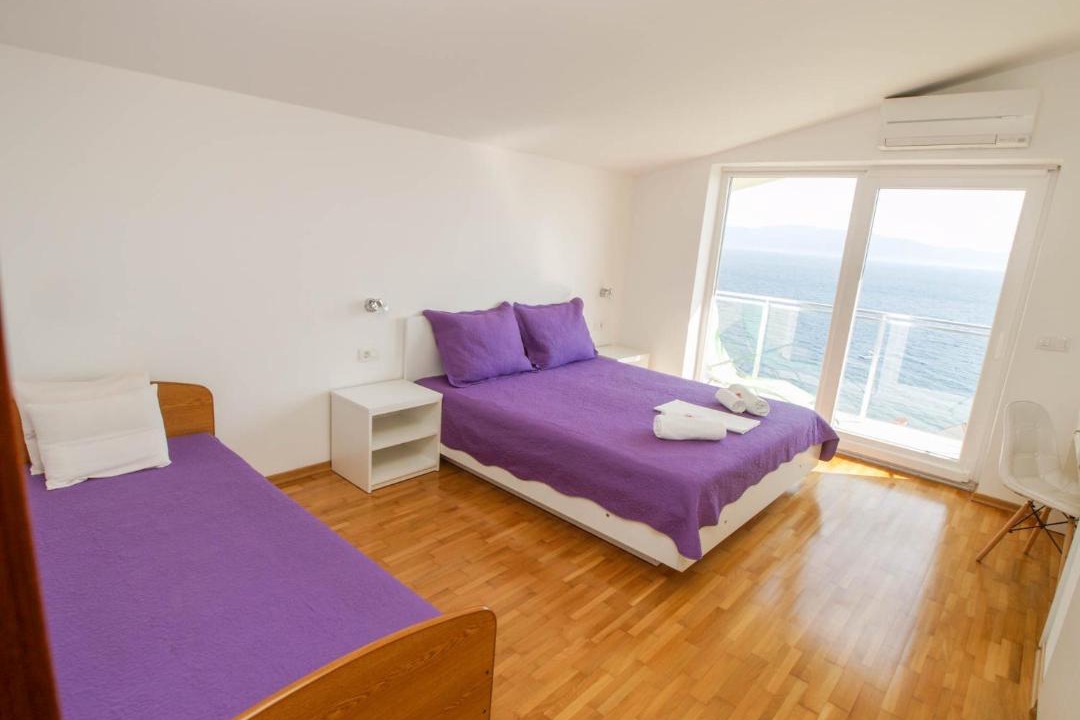 Photo of Bedroom in Brist