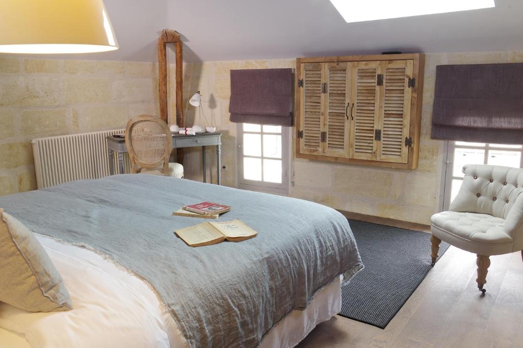 Photo of Bedroom in Saint-Emilion
