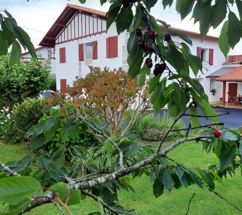 Photo of Others in Souraide