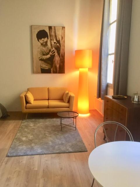 Photo of Livingroom in Hotel de Ville - Quinconces