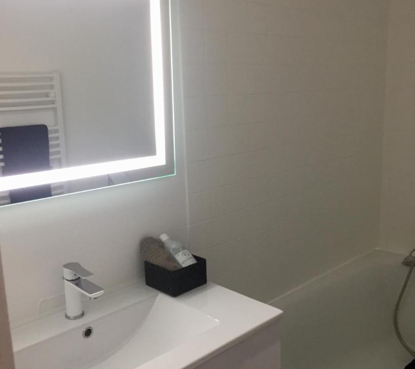 Photo of Bathroom in Hotel de Ville - Quinconces