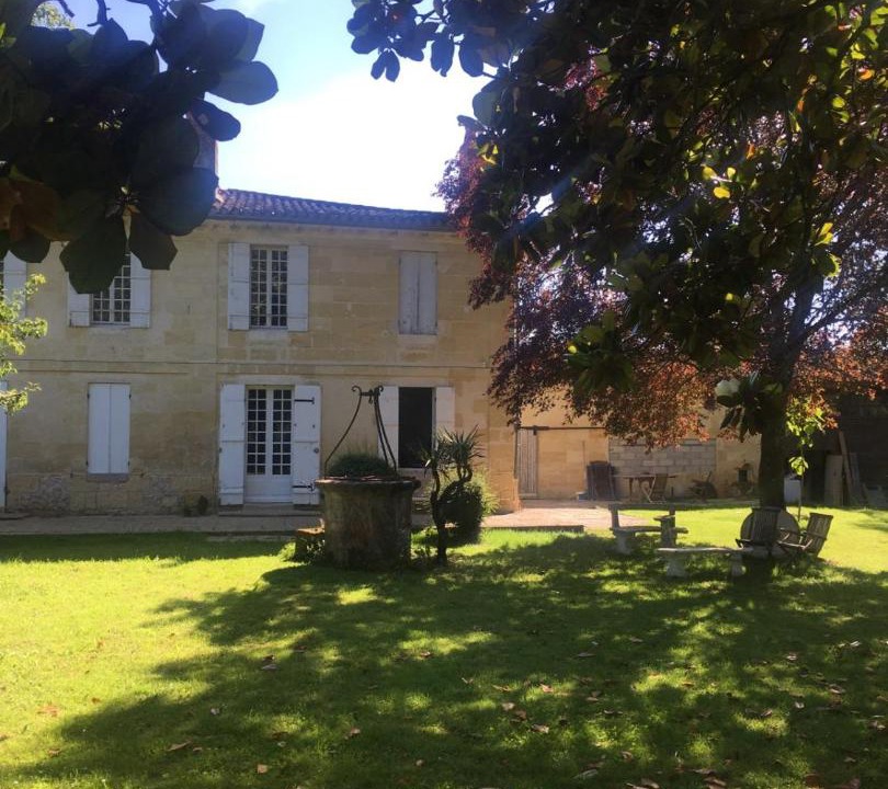 Photo of Buildings in Quinsac
