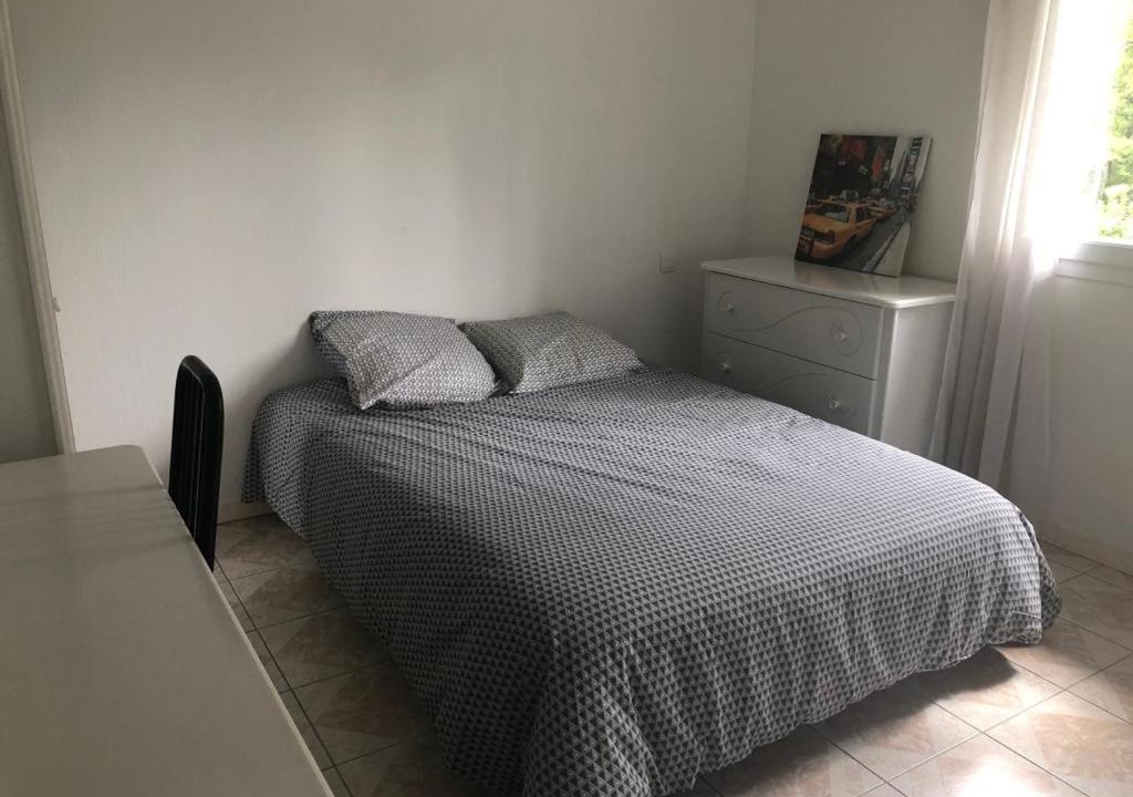 Photo of Bedroom in Cenon