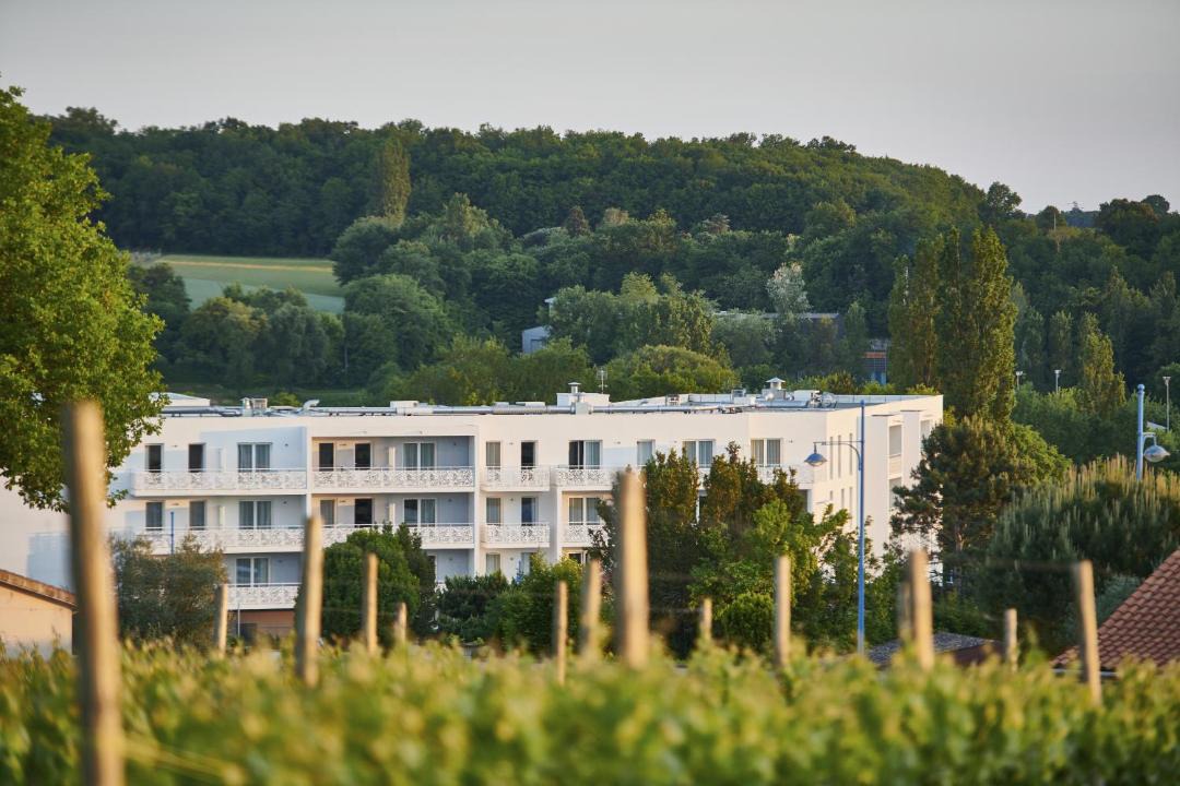 Photo of Buildings in Jonzac