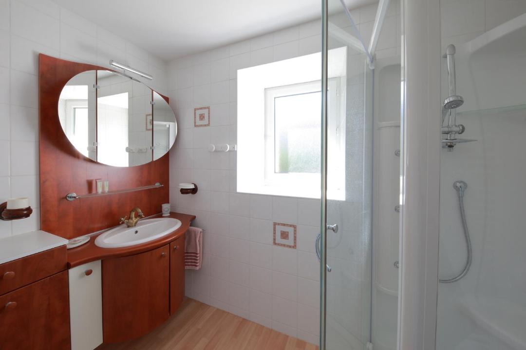 Photo of Bathroom in Latille
