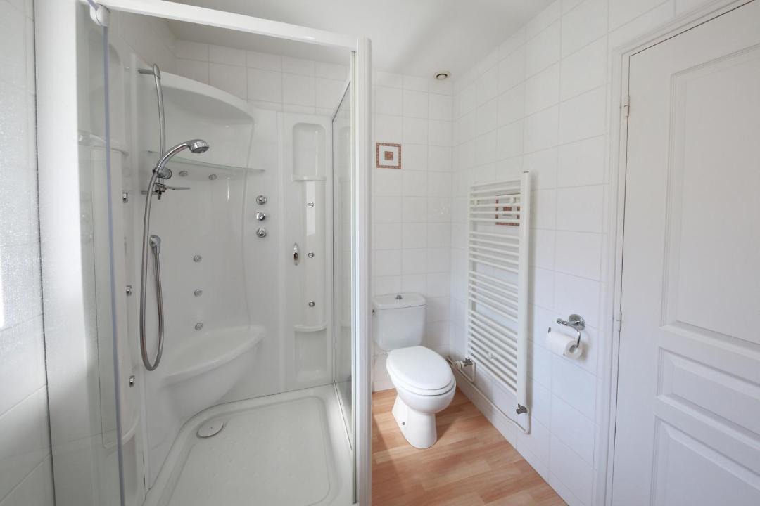 Photo of Bathroom in Latille