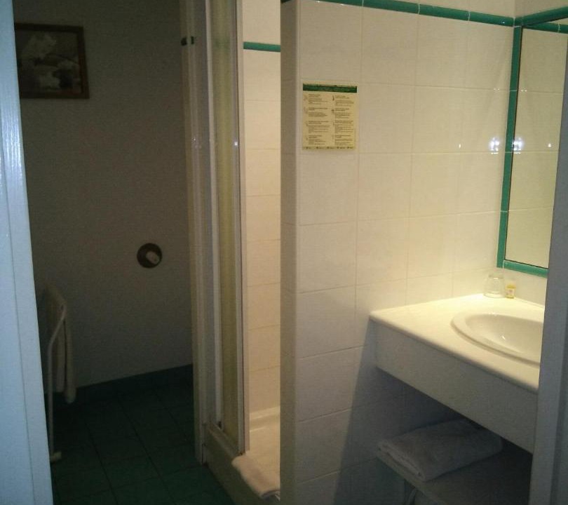 Photo of Bathroom in Aulnay