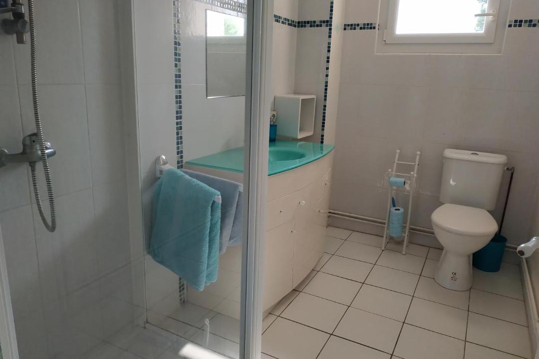 Photo of Bathroom in Saint-Martin-l'Ars