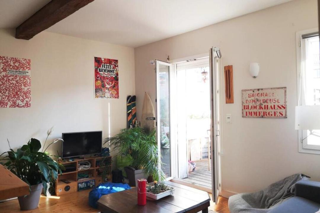 Photo of Livingroom in Saint Seurin - Fondaudege