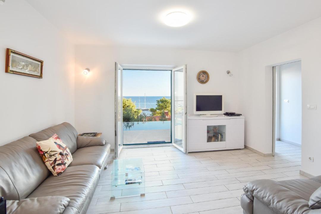 Photo of Livingroom in Krizni rat