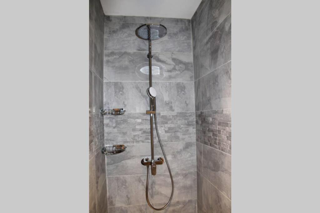 Photo of Bathroom in Nerac