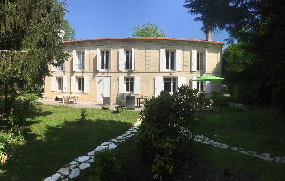 Photo of Buildings in Saint-Vivien-de-Blaye