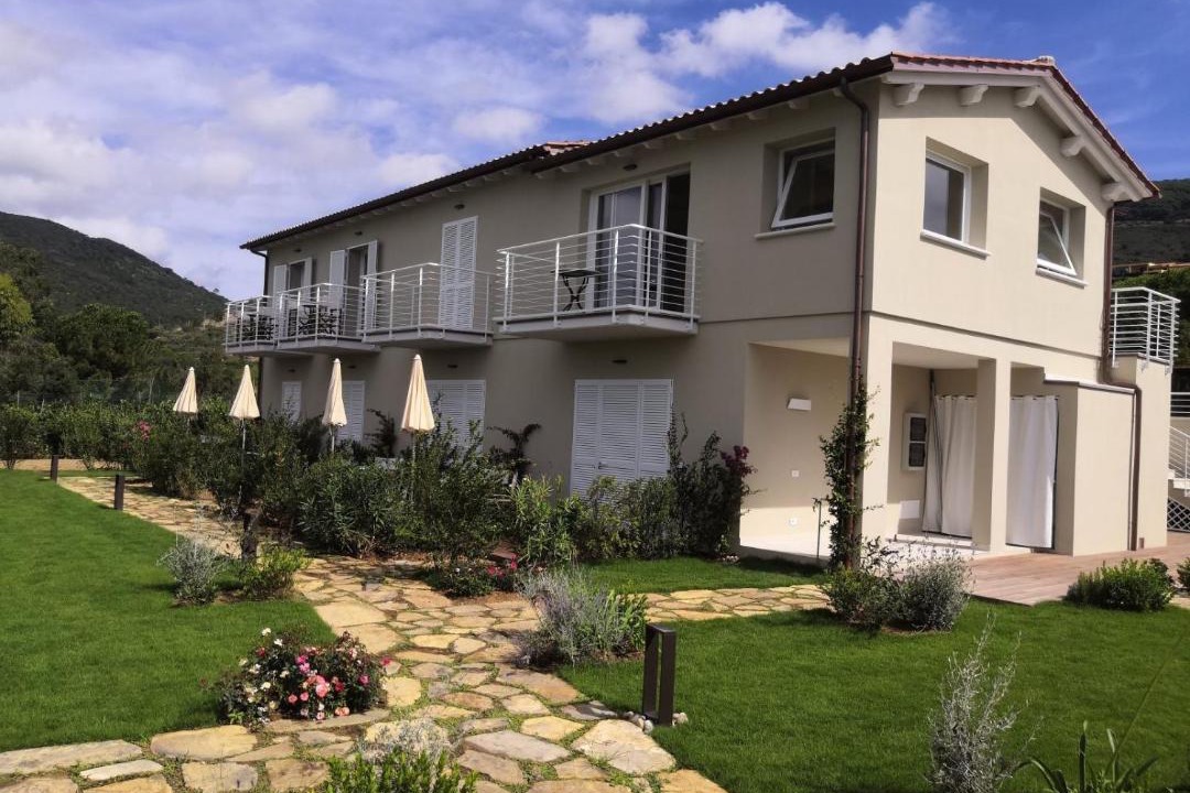 Photo of Buildings in Lacona