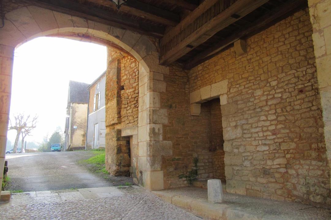 Photo of Buildings in Sainte-Alvere
