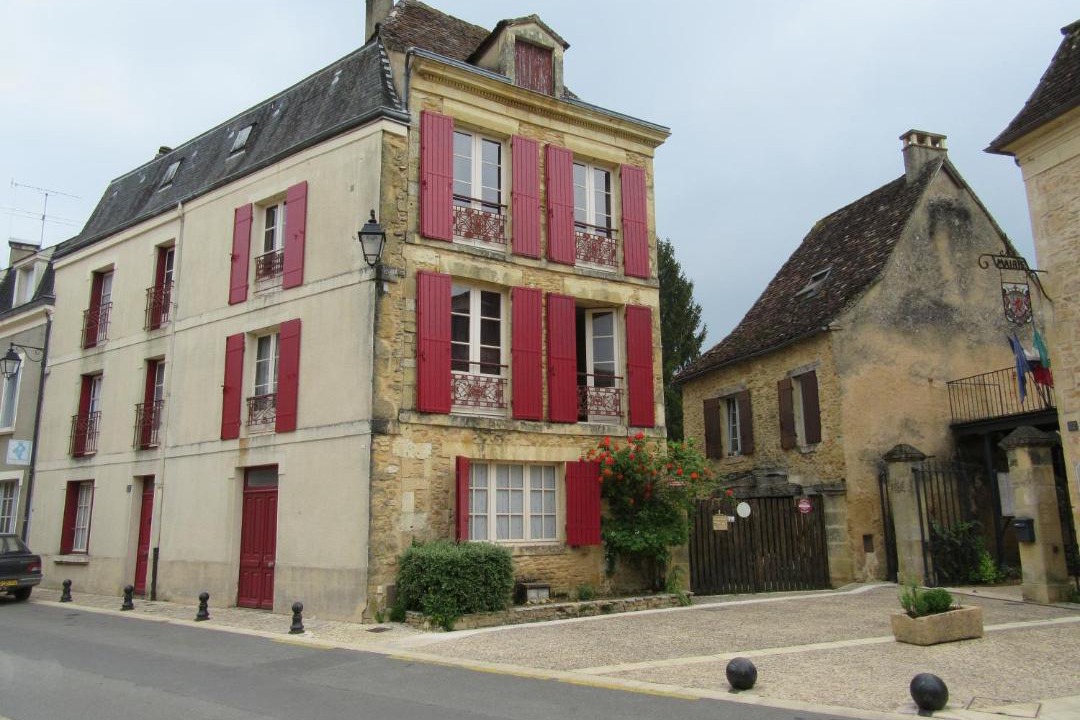 Photo of Buildings in Sainte-Alvere