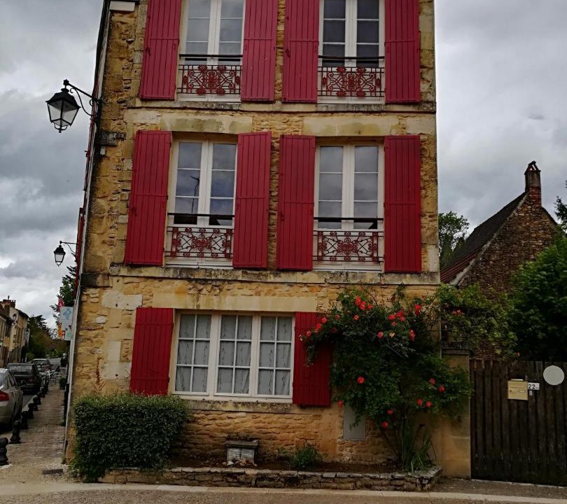 Photo of Buildings in Sainte-Alvere