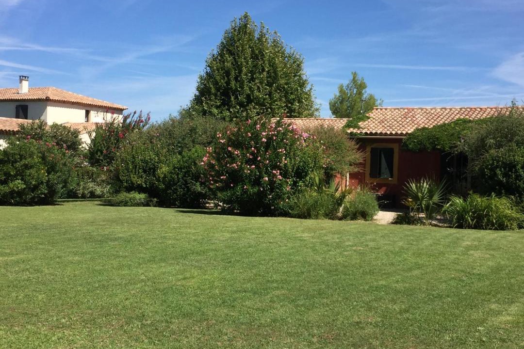 Photo of Buildings in Carpentras