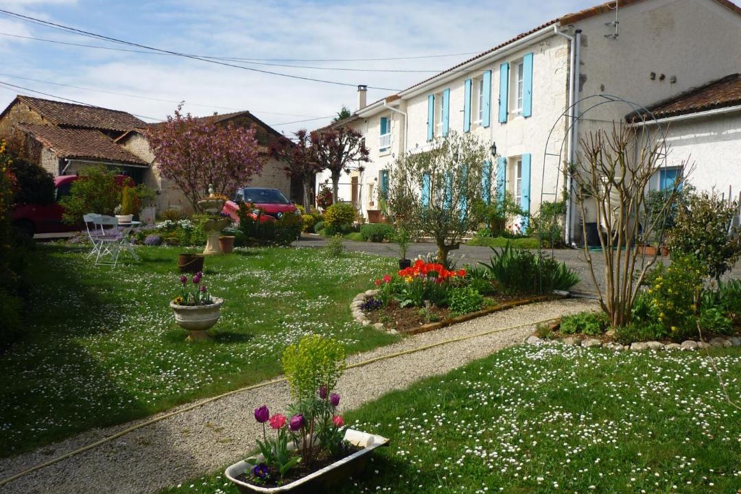 Photo of Others in Beaulieu-sur-Sonnette