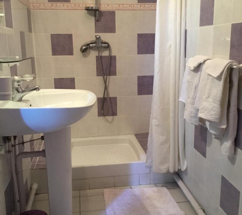 Photo of Bathroom in Saint-Jean-de-Blaignac