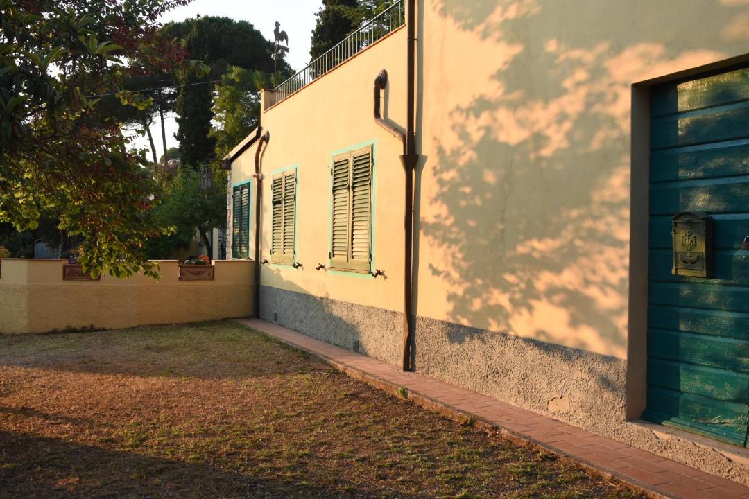 Photo of Others in Magazzini