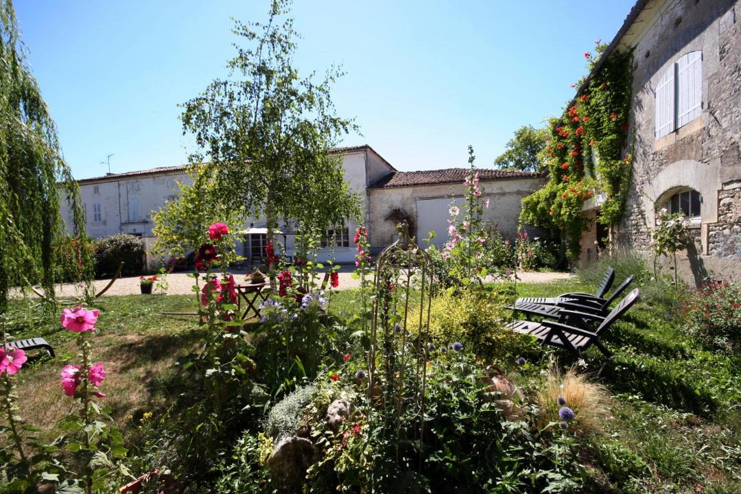 Photo of Others in Gensac-la-Pallue