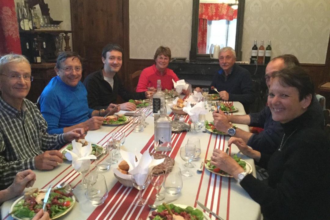 Photo of Others in Buzy