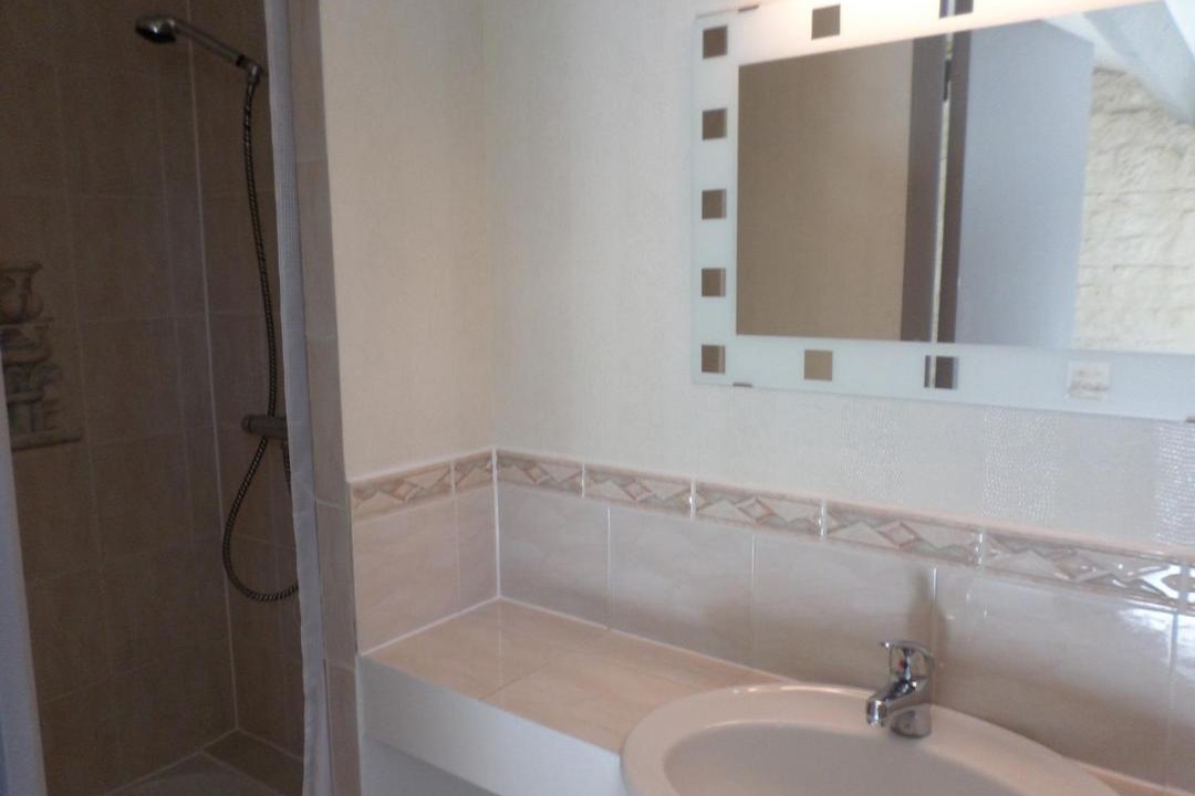 Photo of Bathroom in Coulon