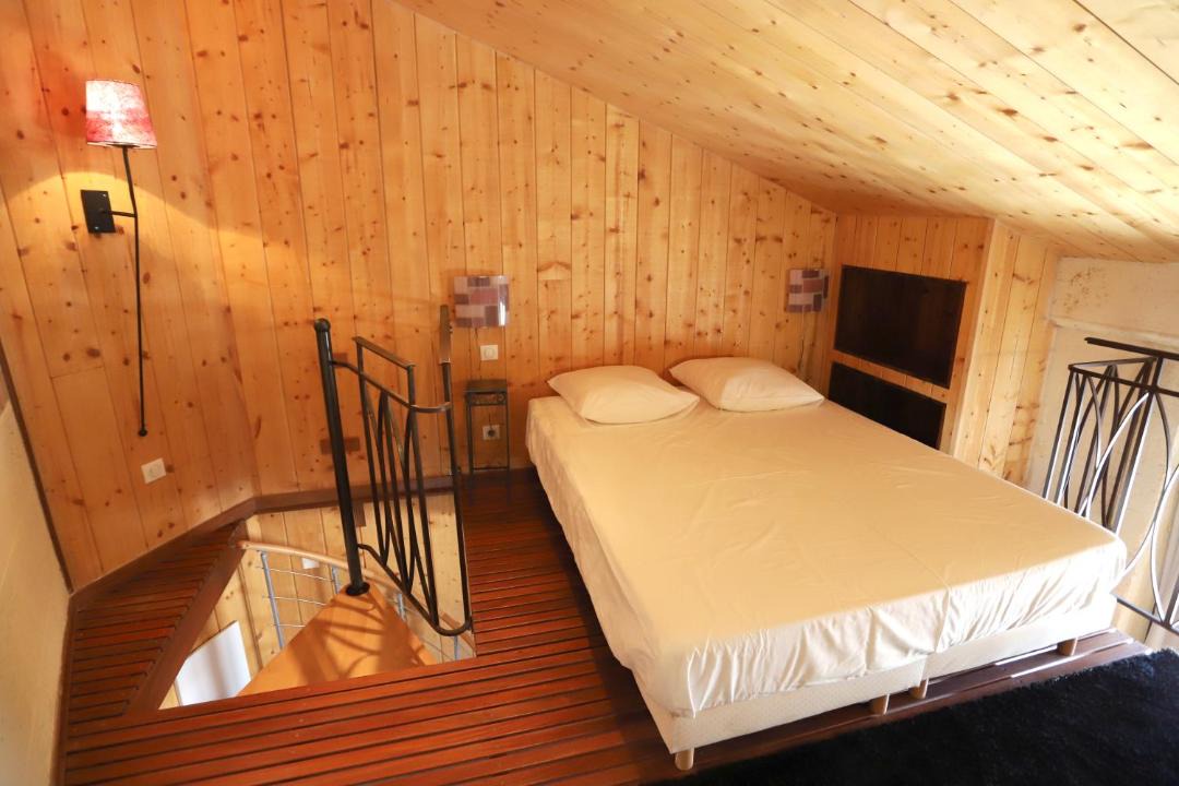 Photo of Bedroom in Capucins - Victoire