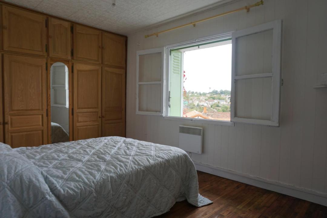 Photo of Bedroom in L'Isle-Jourdain