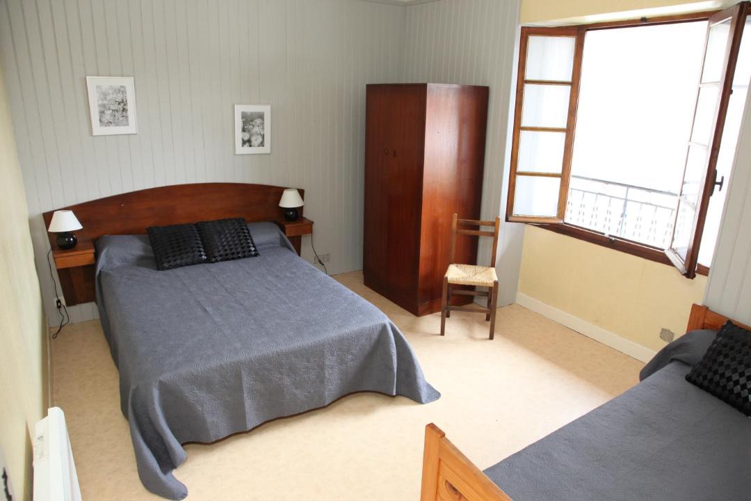 Photo of Bedroom in Saint-Michel