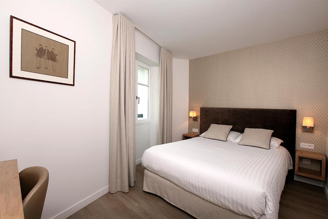 Photo of Bedroom in Saint-Pee-sur-Nivelle
