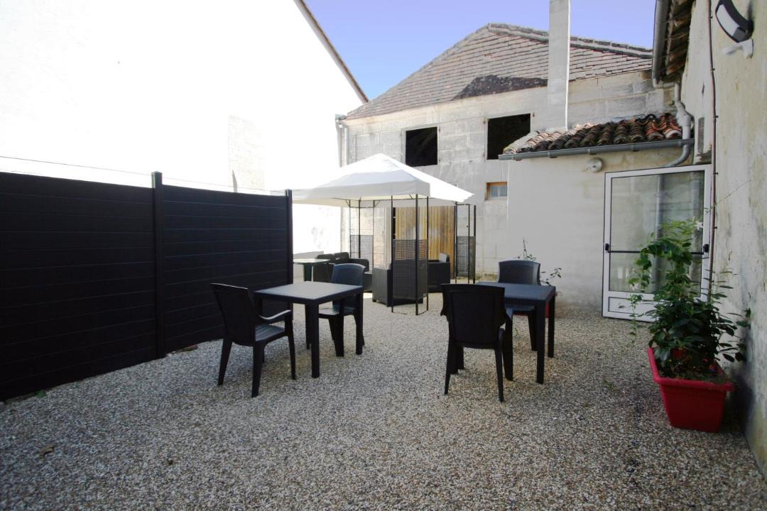 Photo of Patio Balcony in La Tour-Blanche-Cercles