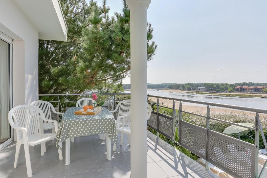 Photo of Patio Balcony in Mimizan-Plage
