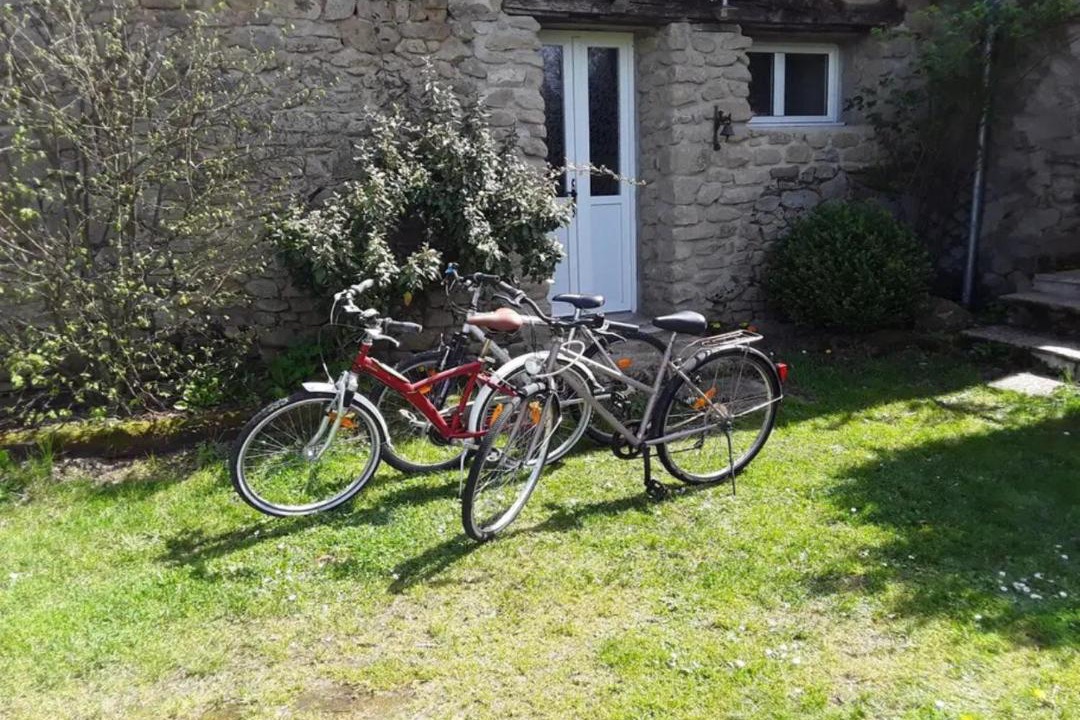 Photo of Buildings in Chateauponsac
