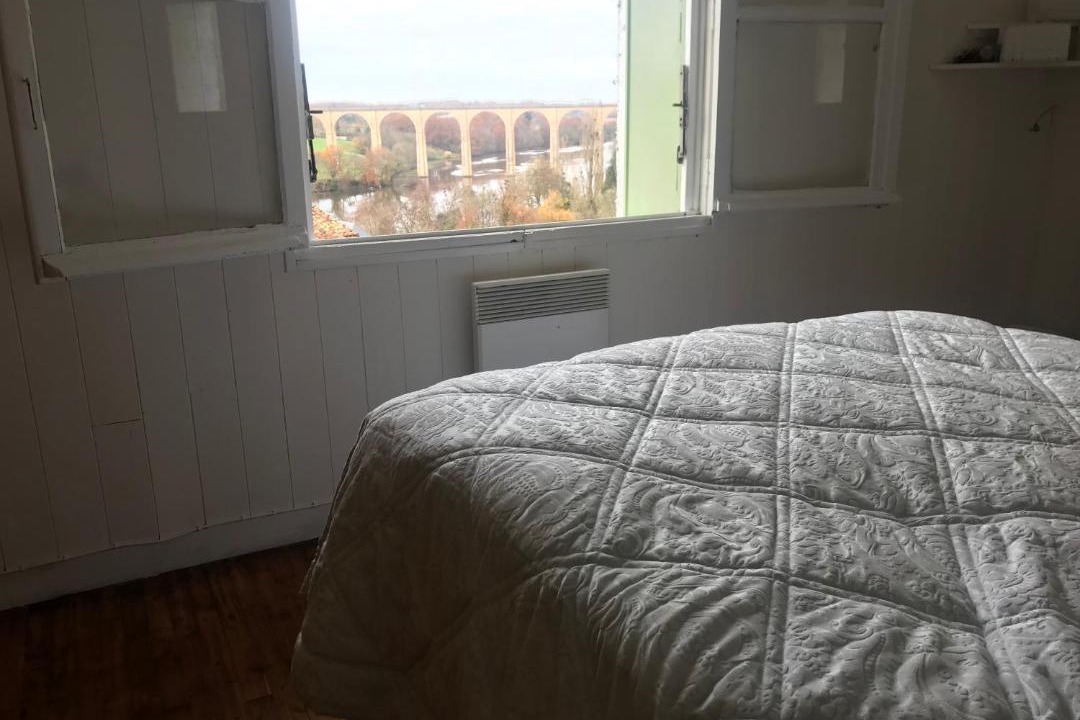 Photo of Bedroom in L'Isle-Jourdain