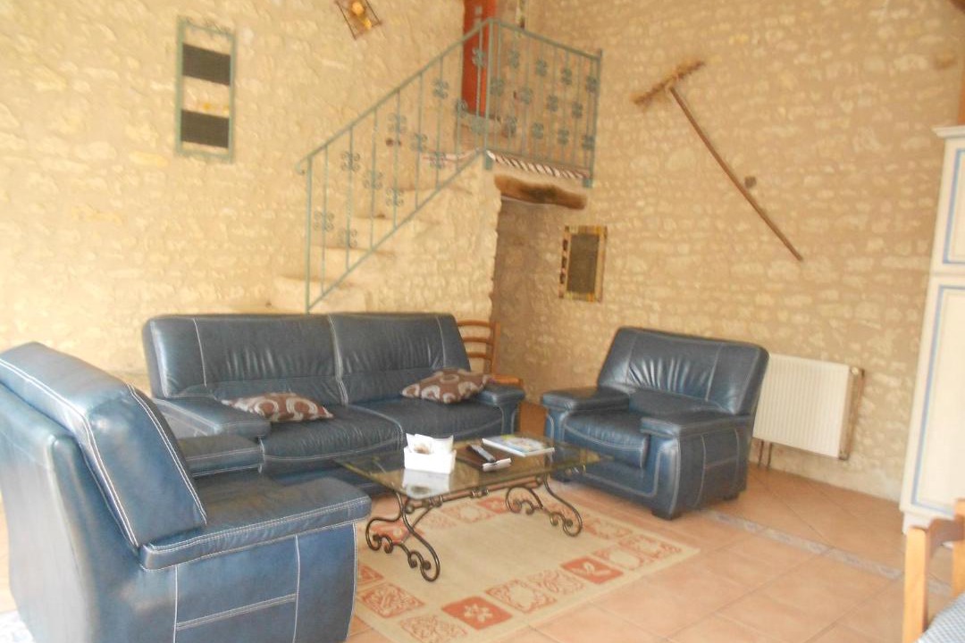 Photo of Livingroom in Taize-Maulais