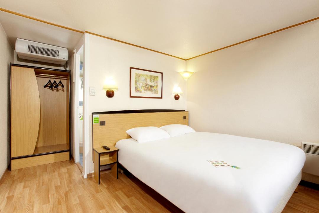 Photo of Bedroom in Saintes