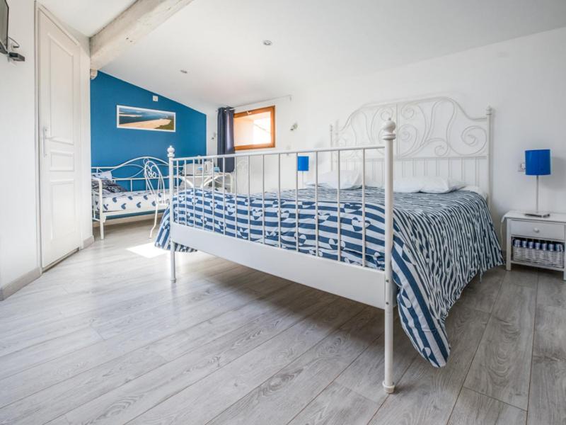 Photo of Bedroom in Lamarque