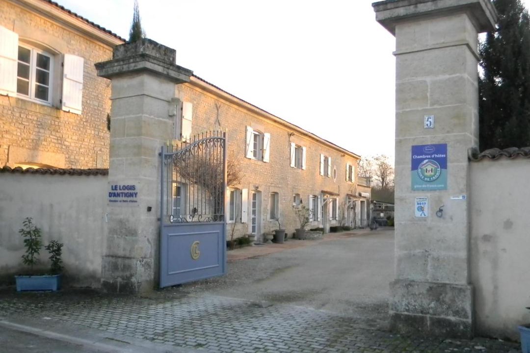 Photo of Others in SammarÃ§olles