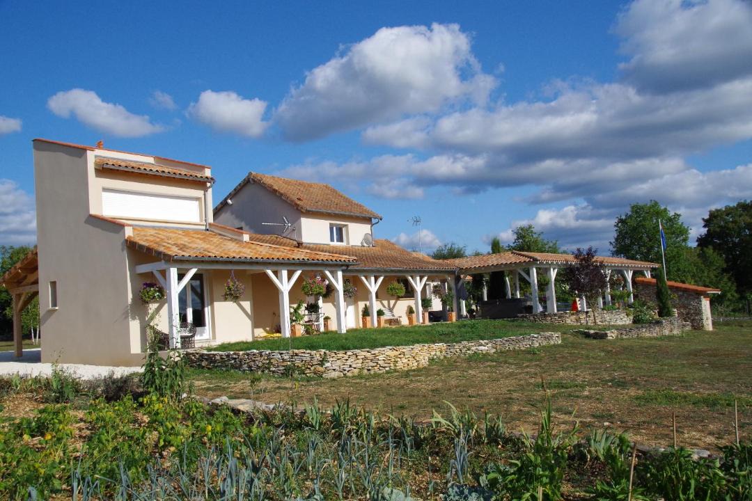 Photo of Buildings in Brouchaud