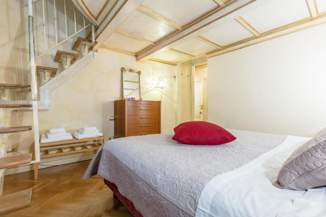 Photo of Bedroom in Duomo