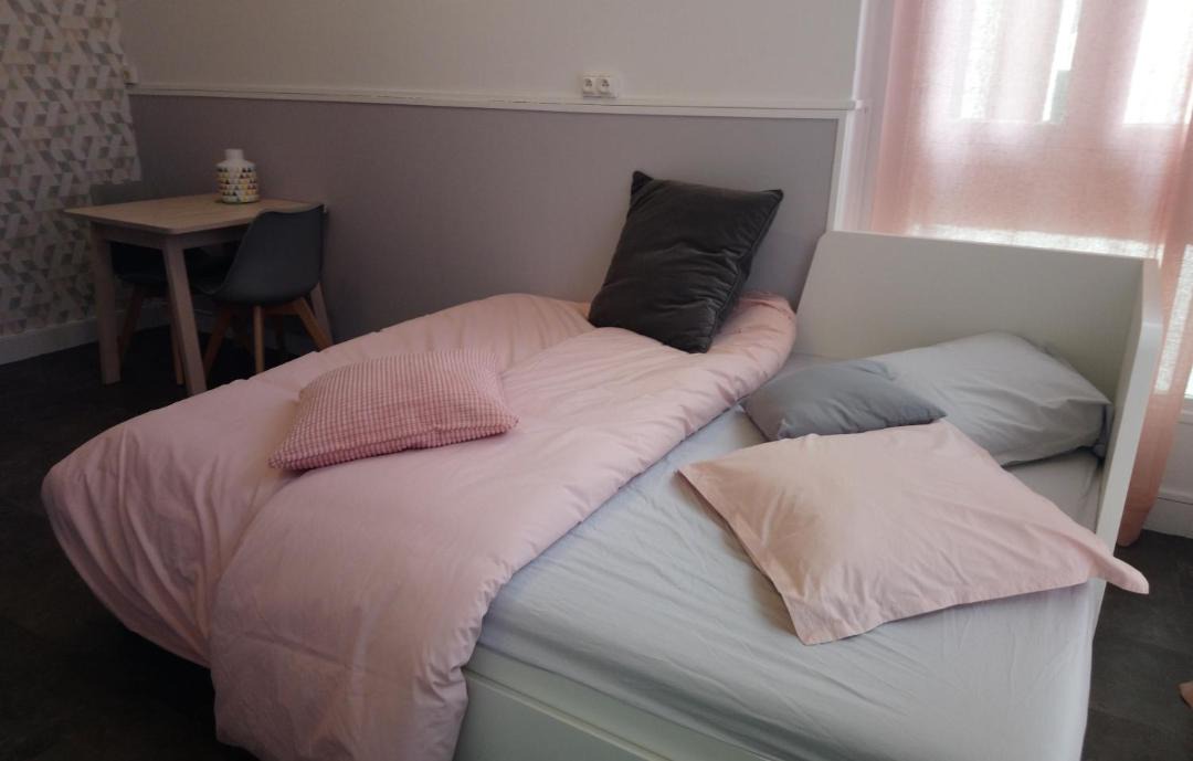 Photo of Bedroom in Libourne