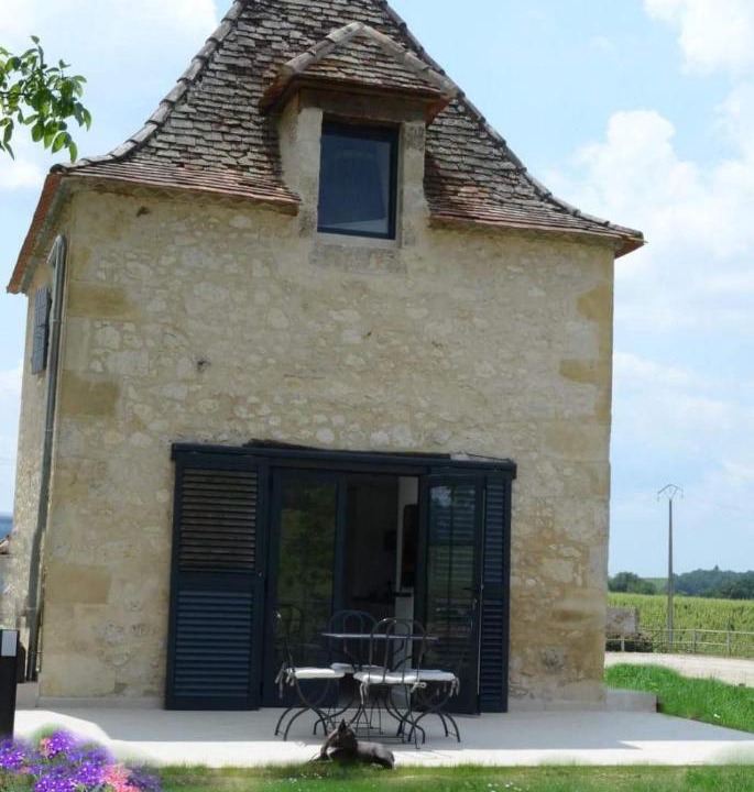 Photo of Buildings in Eynesse