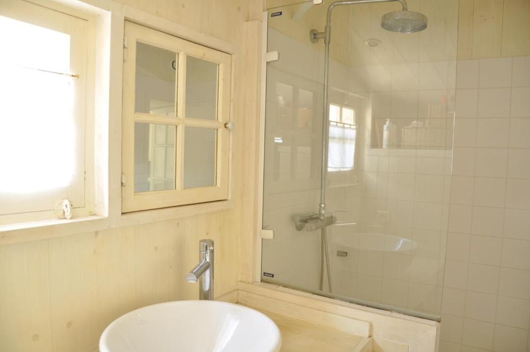 Photo of Bathroom in Les Portes-en-Re