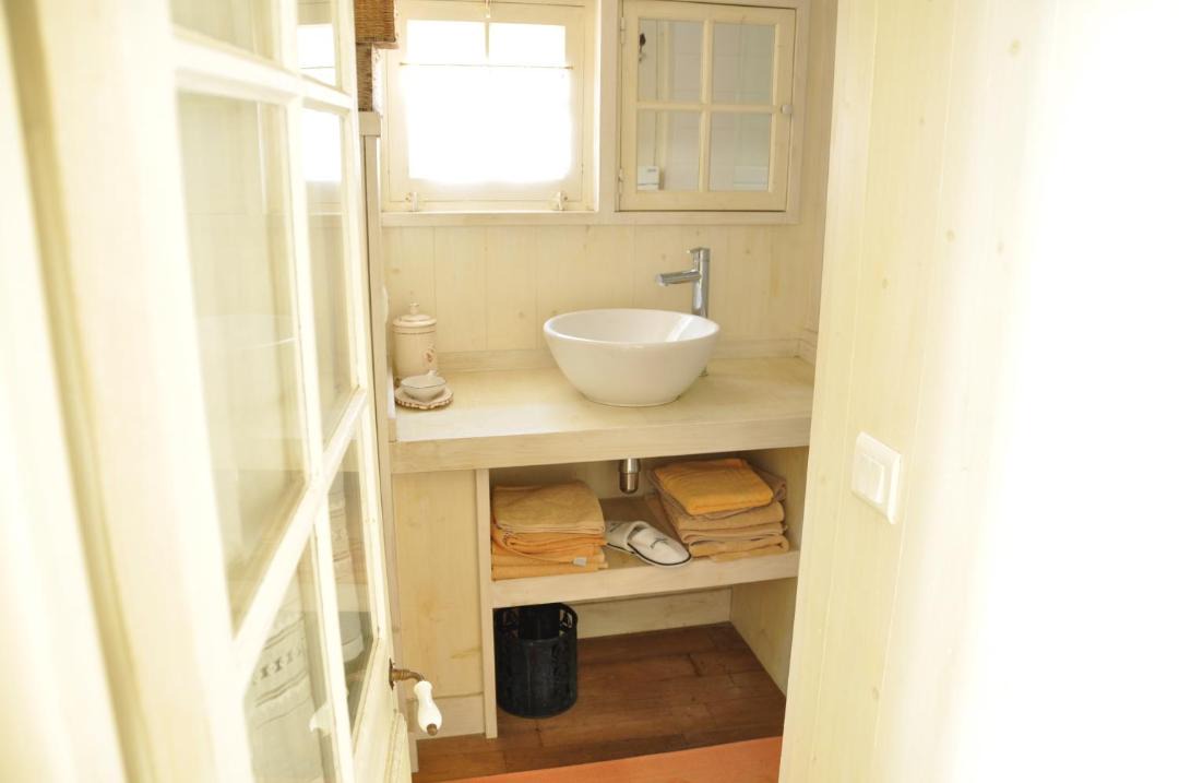 Photo of Bathroom in Les Portes-en-Re